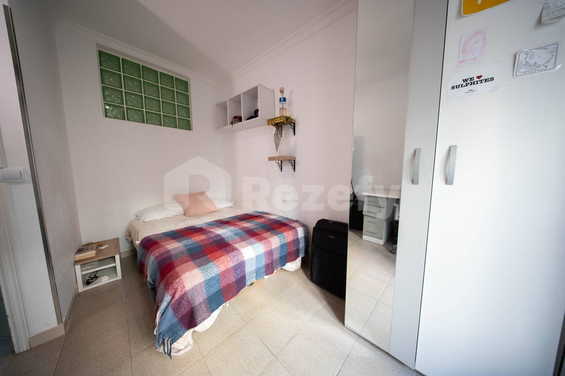 Private room II on Calle del Divino Pastor 1/12