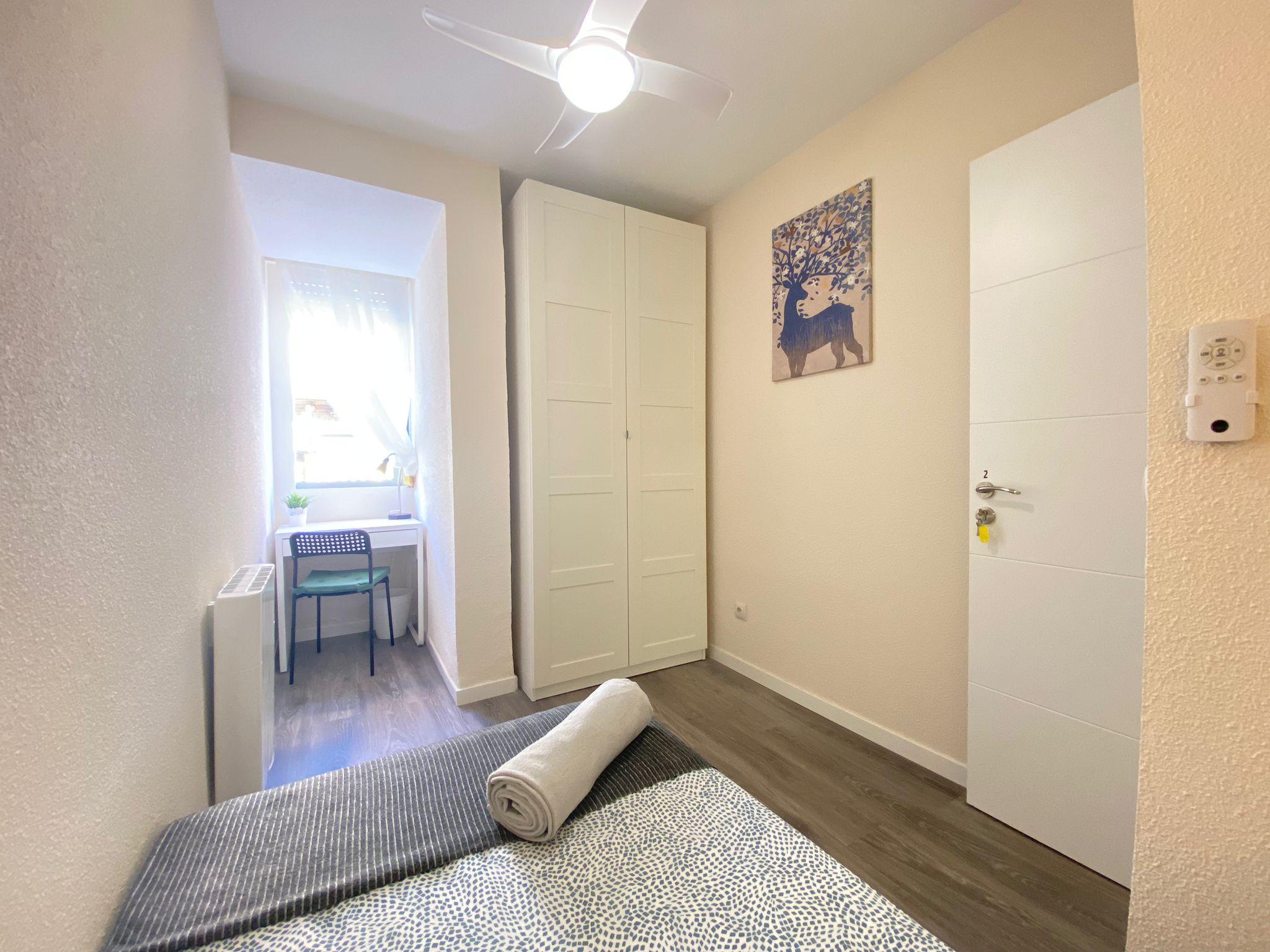 Private room II on Calle de Valderrobres