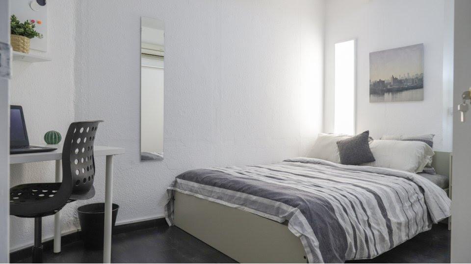 Habitación privada VII en Calle Federico Gutiérrez