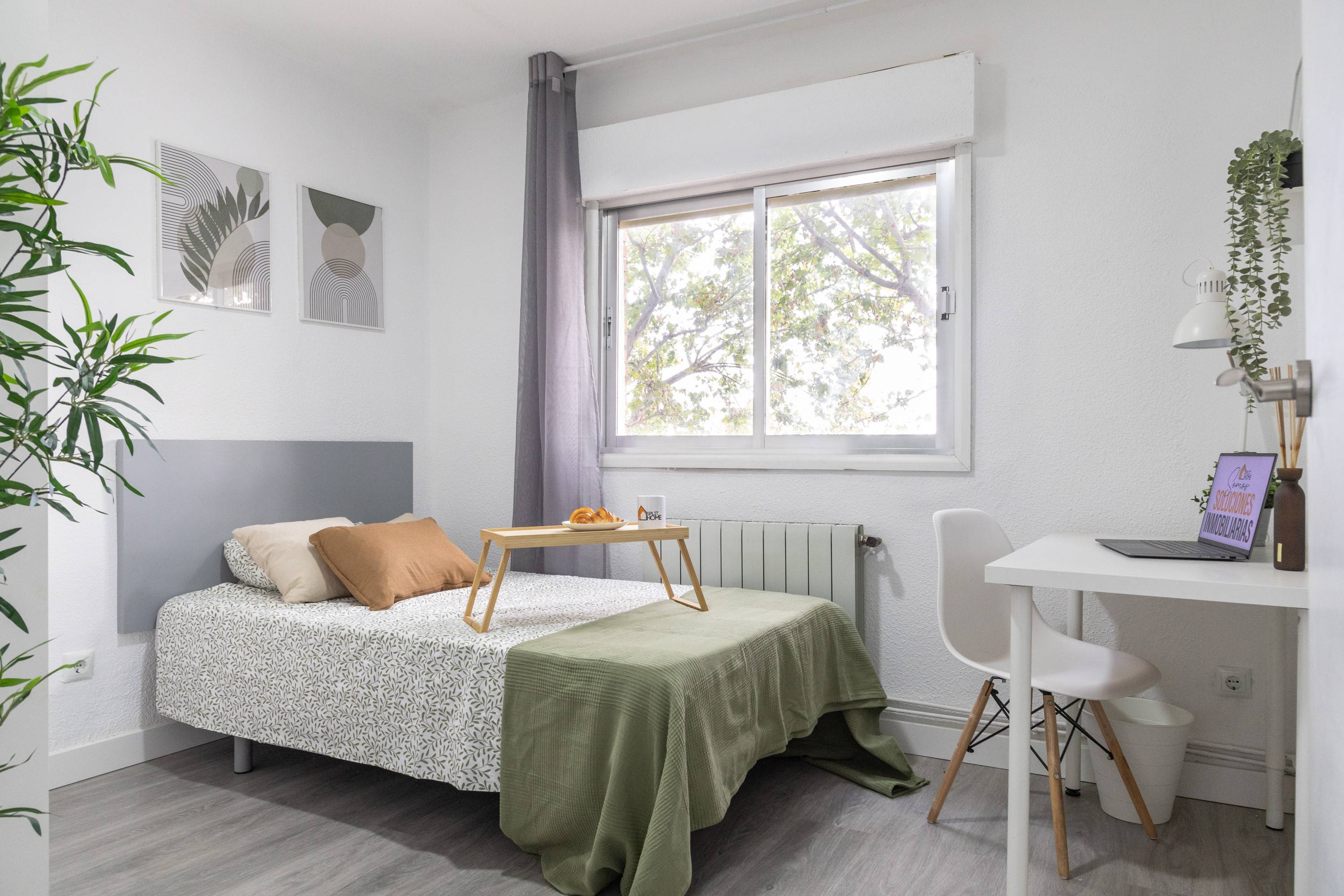 Habitación privada IV en Camino Viejo de Vicálvaro 1/19