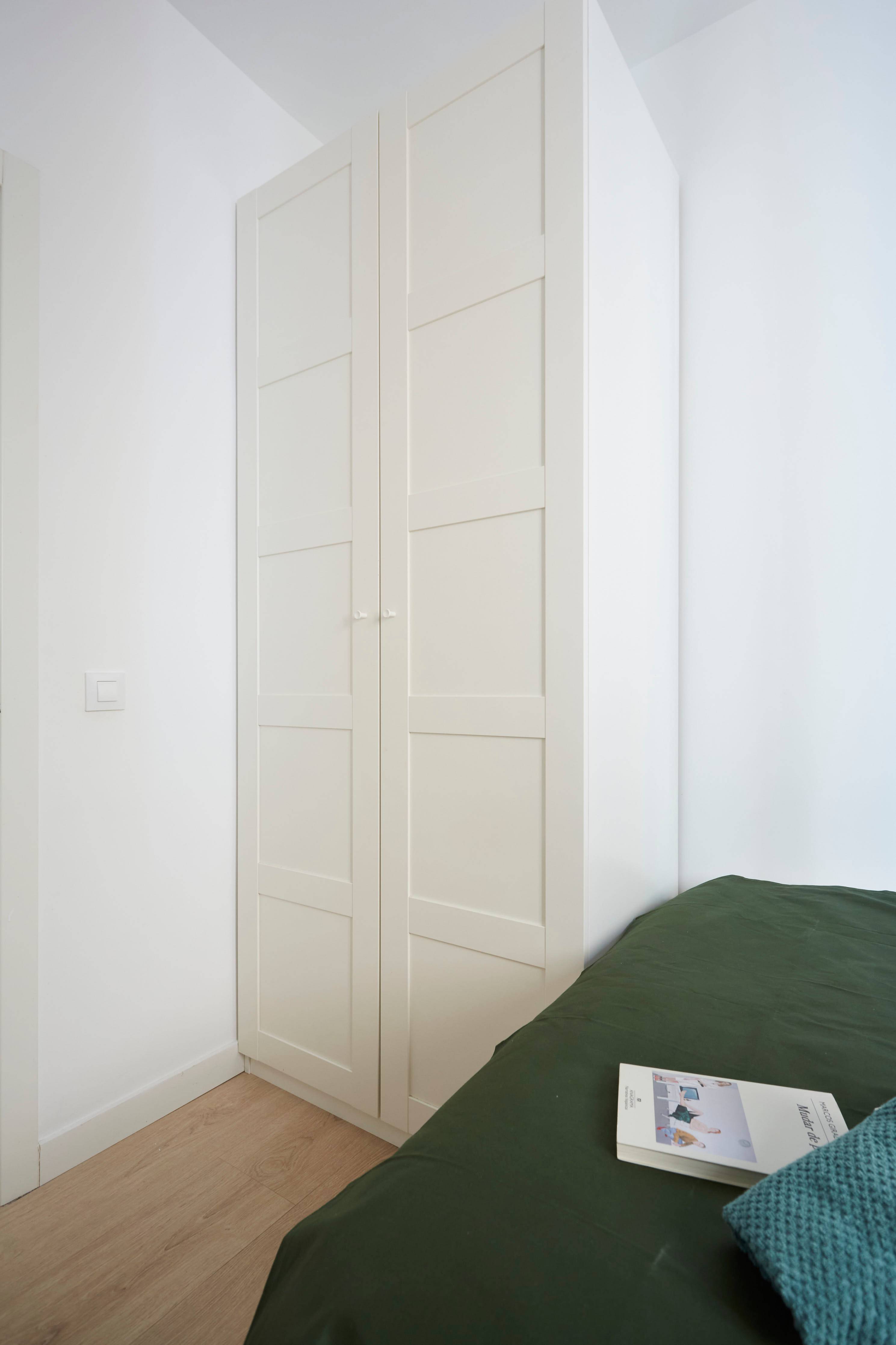 Private room X on Calle de Francos Rodríguez 2/23