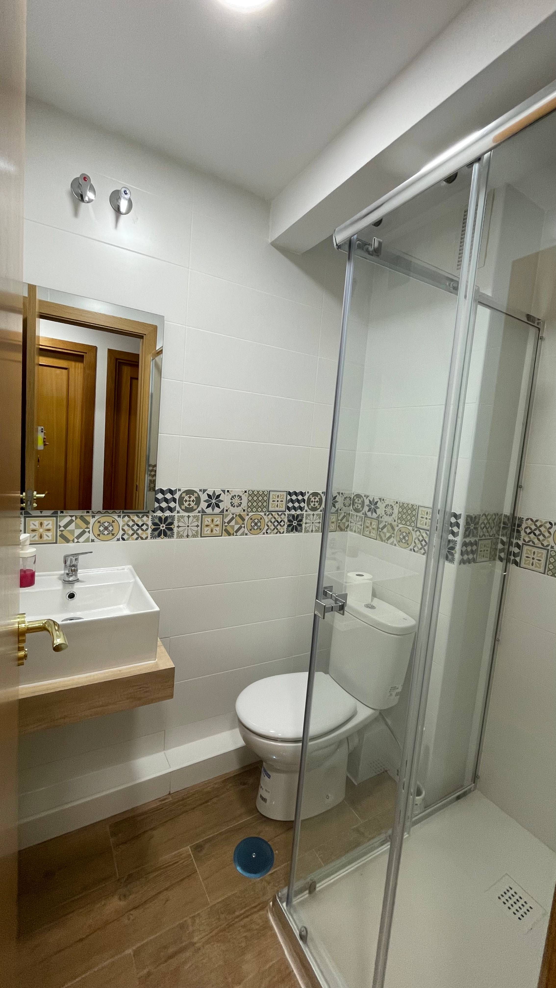 Habitación privada III en Calle Polvoranca 18/18