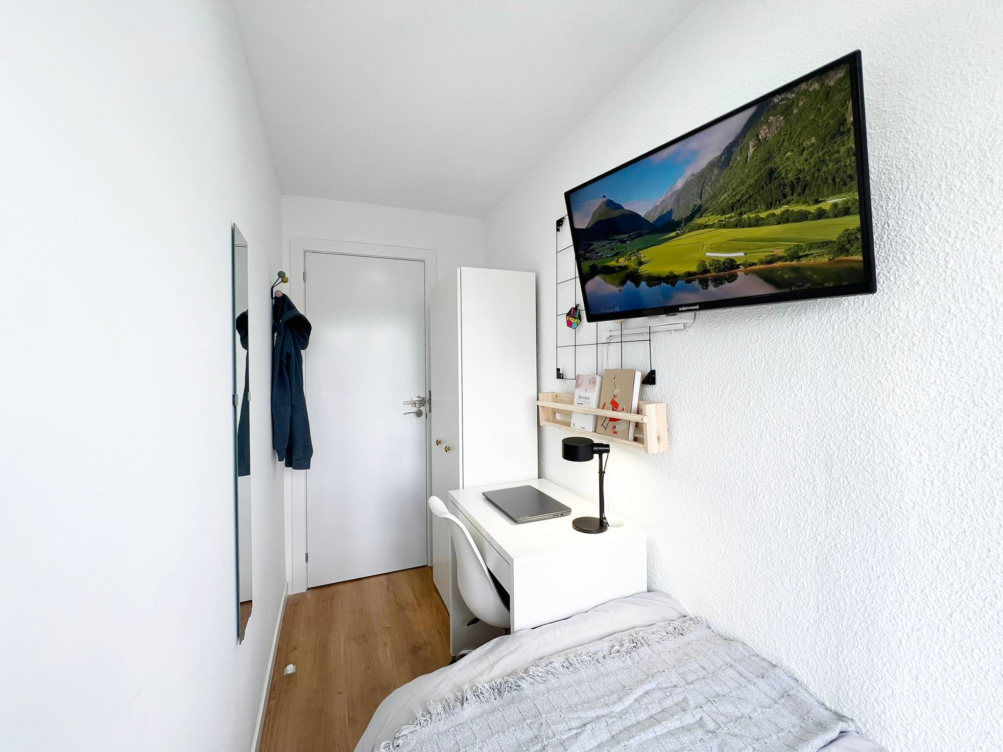 Habitación privada I en Calle Ayllón 2/13