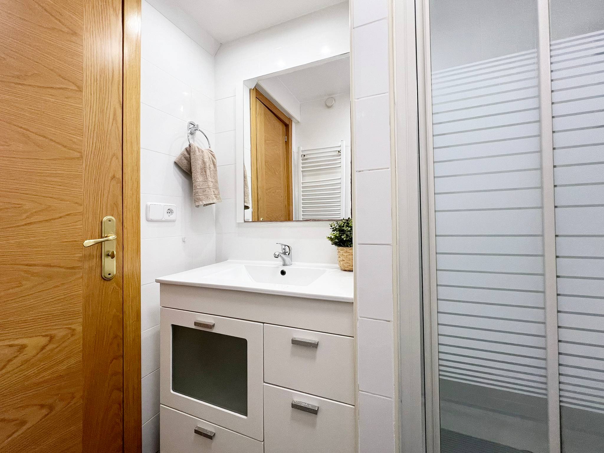 Habitación privada I en Calle Ayllón 13/13