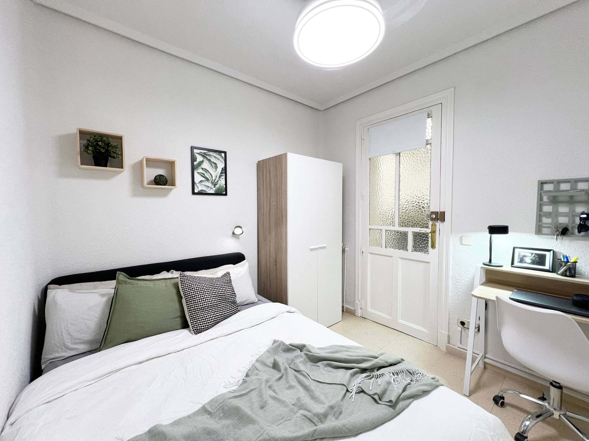 Habitación privada I en Avenida de Valladolid 1/15