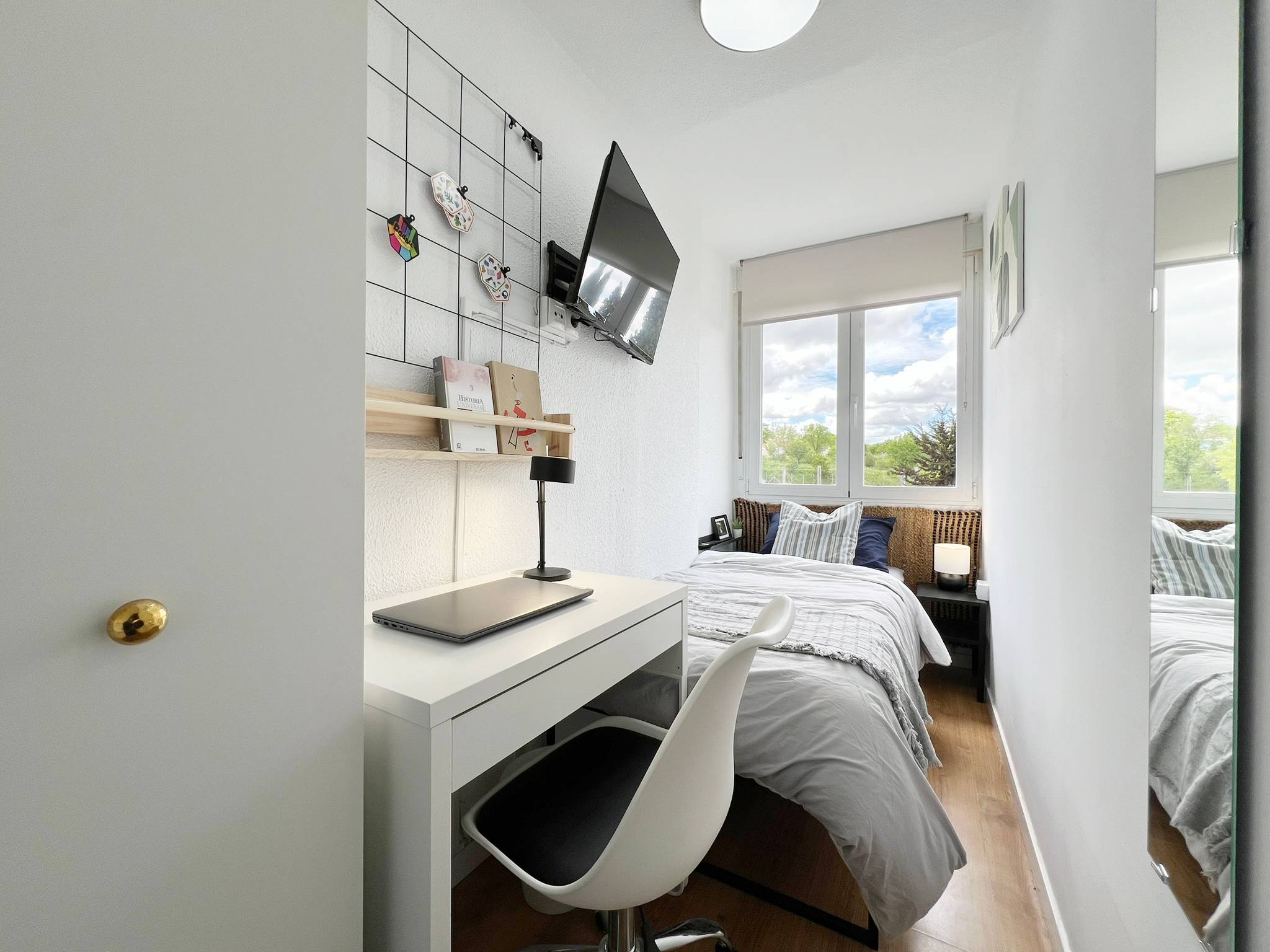 Habitación privada I en Calle Ayllón 1/13