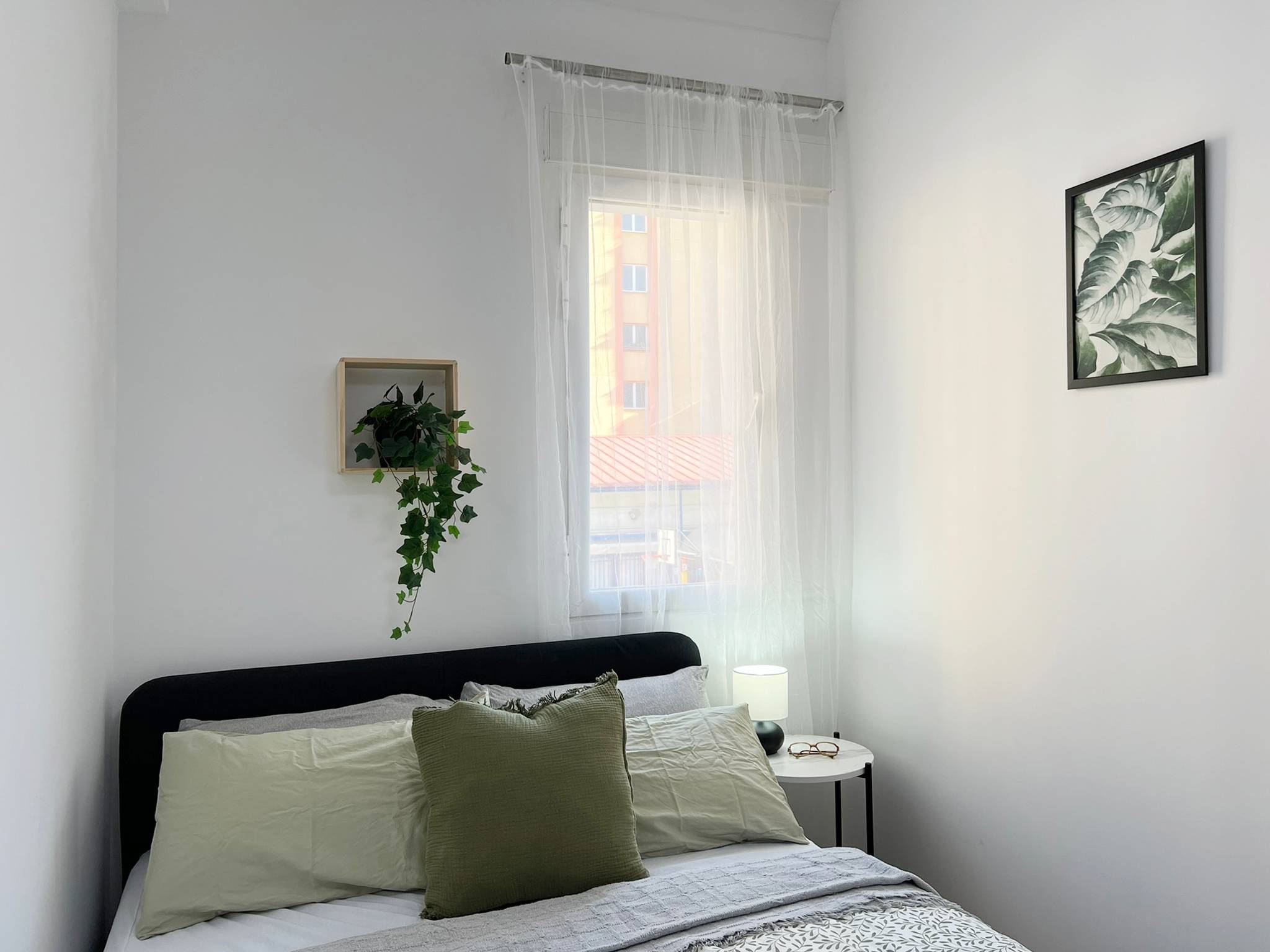 Habitación privada V en Paseo de la Virgen del Puerto 2/16
