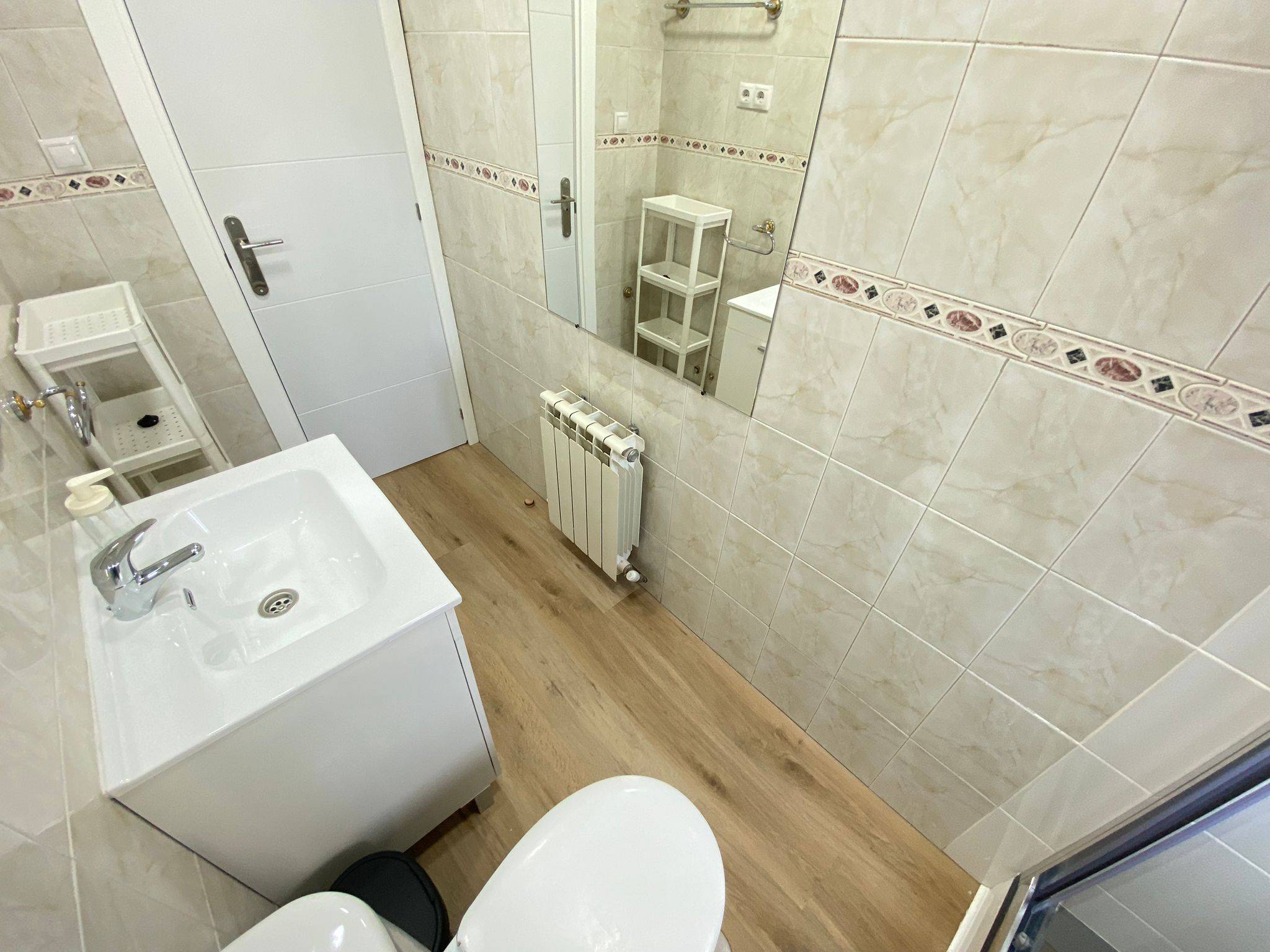 Habitación privada II en Calle Benalmádena 18/18
