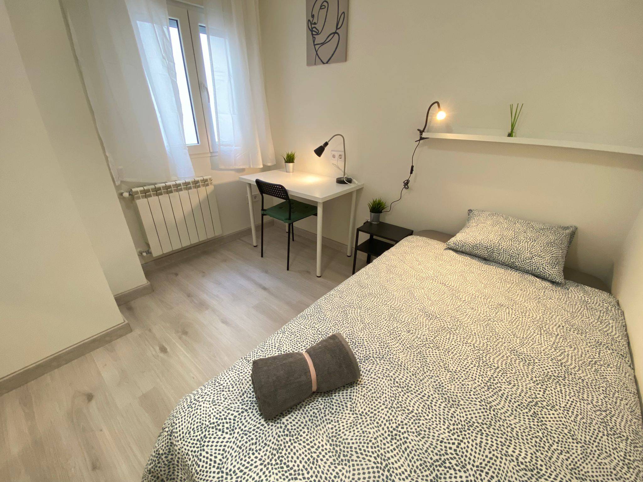 Habitación privada IV en Calle de Amós de Escalante 1/26