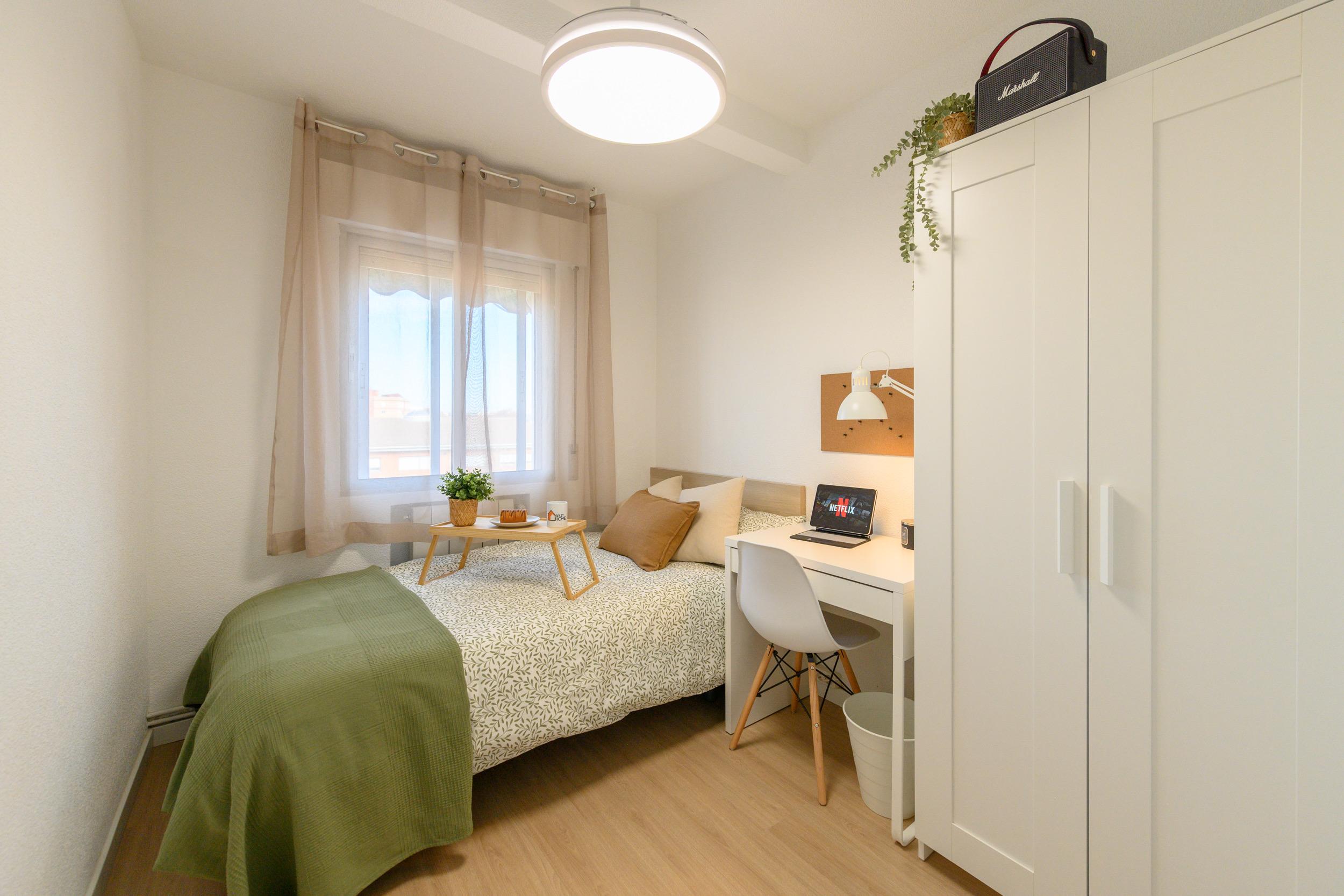 Private room II on Avenida de las Ciudades