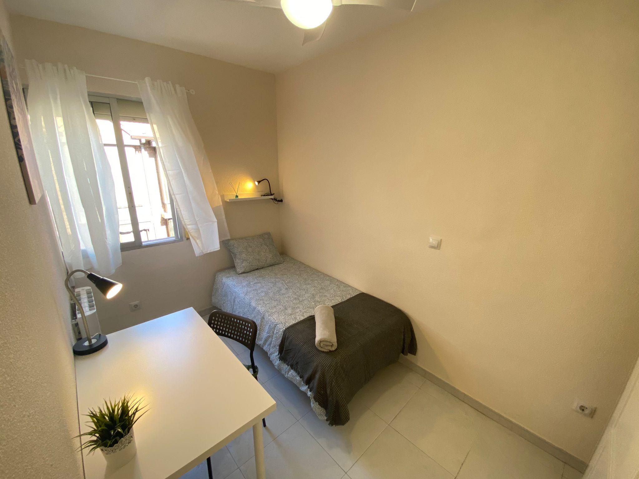 Private room III on Calle de Valderrobres