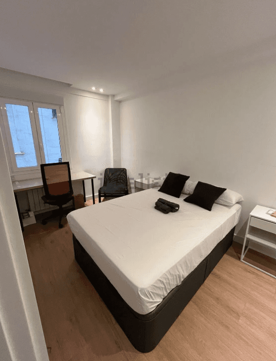 Habitación privada IV en Avenida del Mediterráneo 1/13