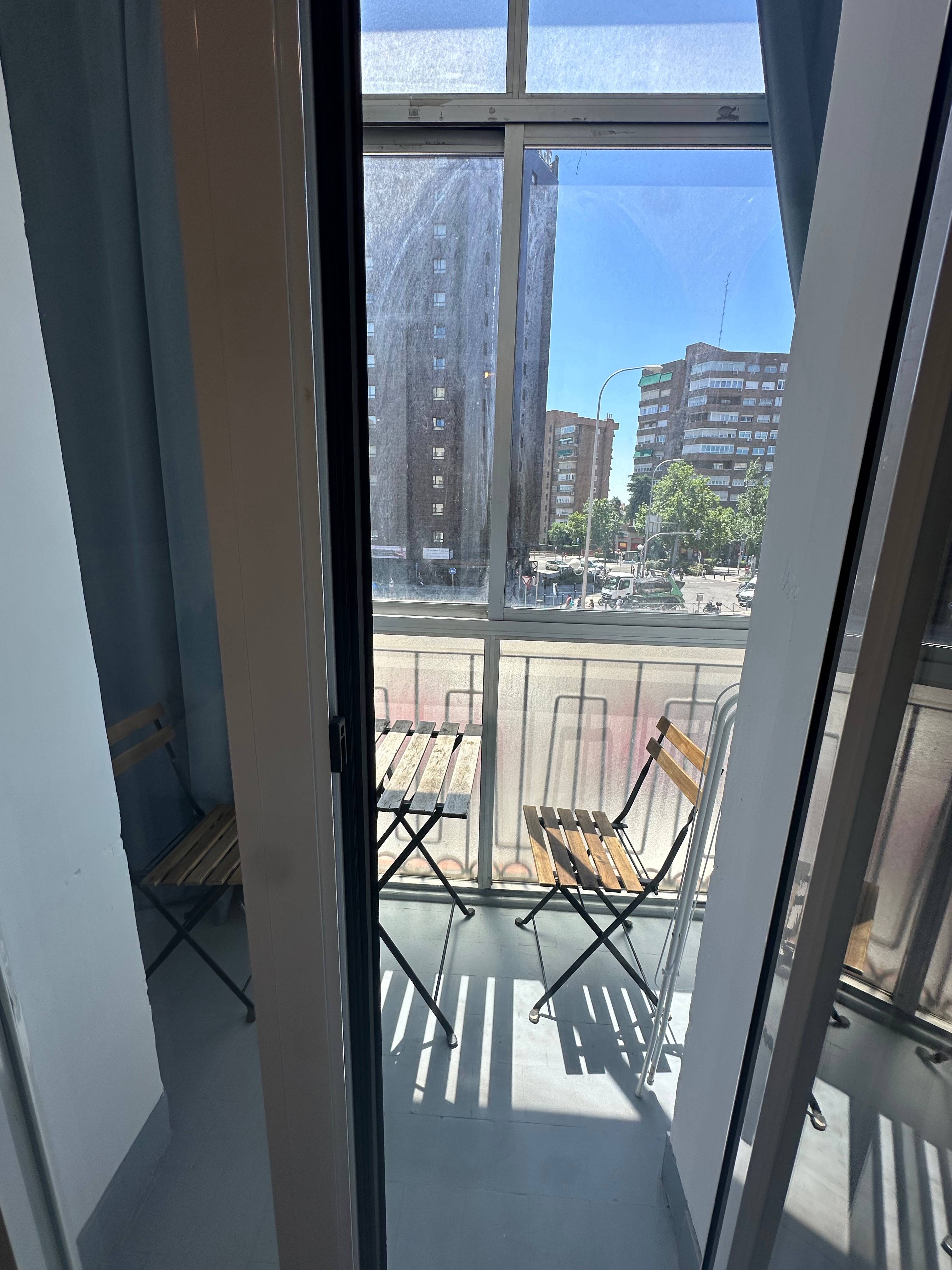 Habitación privada VI en Avenida del Mediterráneo 2/26